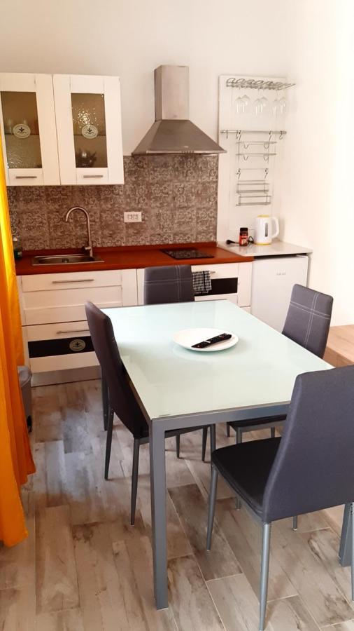 Domo In Terranoa, Old Town Appartement Olbia Buitenkant foto