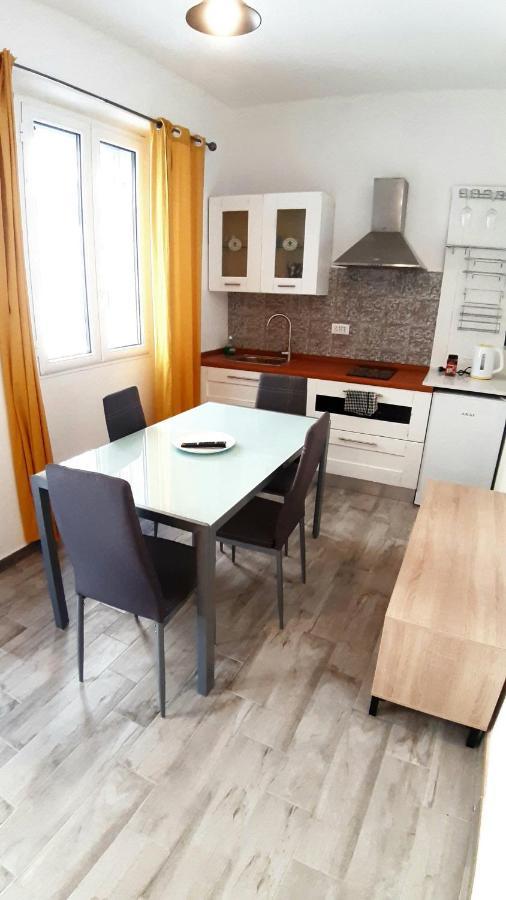 Domo In Terranoa, Old Town Appartement Olbia Buitenkant foto